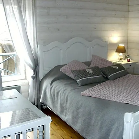 Bed & Breakfast Jolie Dans Ancien Corps De Ferme Bellengreville (Calvados)