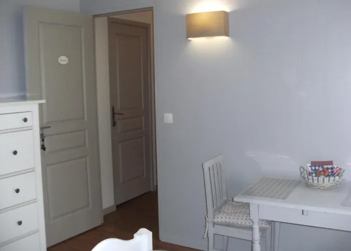 ベッド・アンド・ブレックファスト Jolie Dans Ancien Corps De Ferme